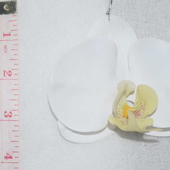 White Phalaenopsis Orchid True Touch Artificial Earrings. - Picture 9 of 9
